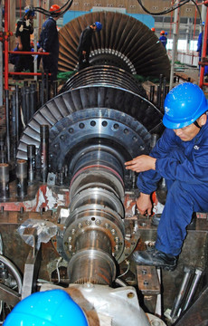 專業守護，安全無憂 工人檢修與普通機械設備安裝服務解析